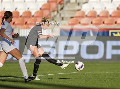 Thumbnail 2 in Lone Peak vs. Syracuse (UHSAA 6A Final) photogallery.
