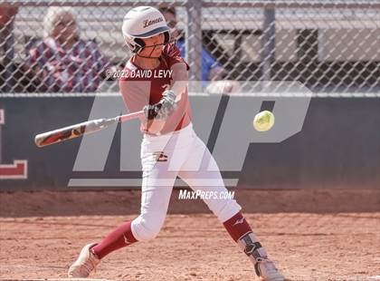 Thumbnail 1 in Hamilton vs. Salpointe Catholic photogallery.
