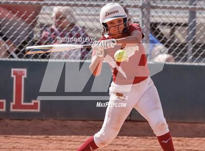 Thumbnail 2 in Hamilton vs. Salpointe Catholic photogallery.
