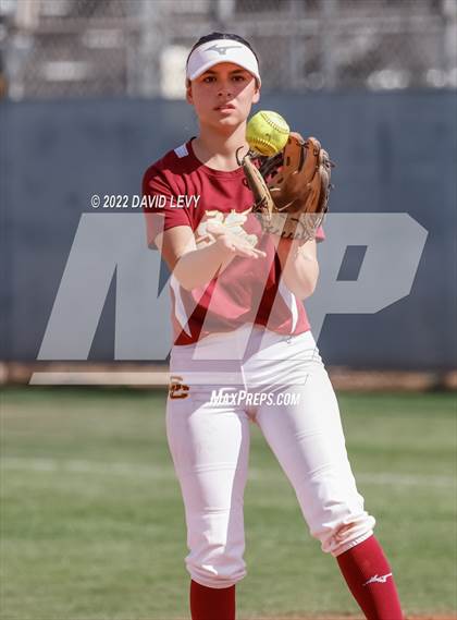 Thumbnail 2 in Hamilton vs. Salpointe Catholic photogallery.
