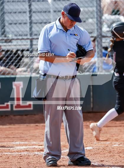 Thumbnail 1 in Hamilton vs. Salpointe Catholic photogallery.