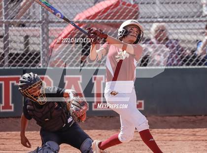 Thumbnail 3 in Hamilton vs. Salpointe Catholic photogallery.