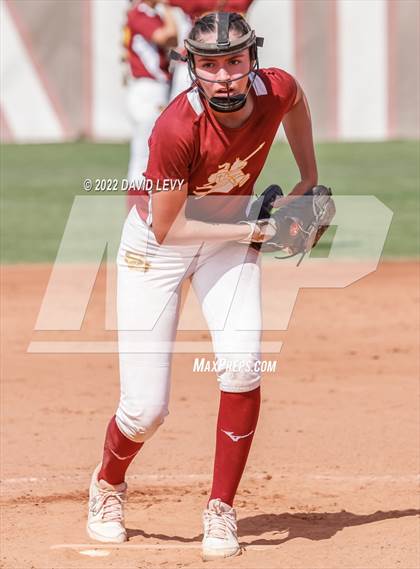 Thumbnail 1 in Hamilton vs. Salpointe Catholic photogallery.