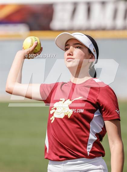 Thumbnail 1 in Hamilton vs. Salpointe Catholic photogallery.