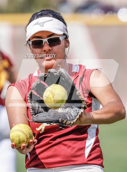 Thumbnail 2 in Hamilton vs. Salpointe Catholic photogallery.