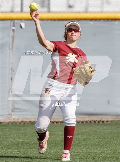 Thumbnail 3 in Hamilton vs. Salpointe Catholic photogallery.