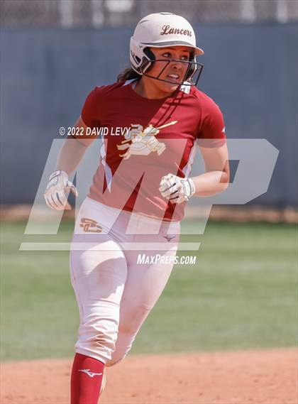 Thumbnail 2 in Hamilton vs. Salpointe Catholic photogallery.
