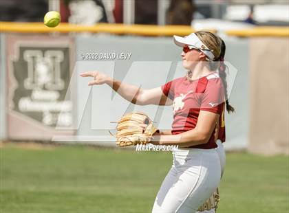 Thumbnail 3 in Hamilton vs. Salpointe Catholic photogallery.