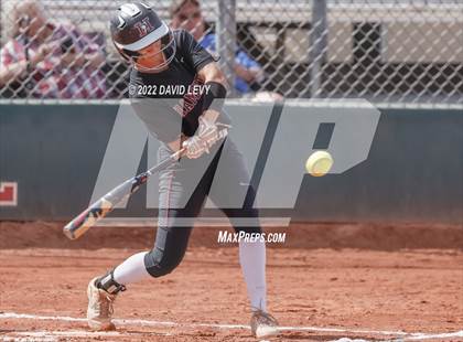 Thumbnail 1 in Hamilton vs. Salpointe Catholic photogallery.