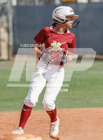 Thumbnail 2 in Hamilton vs. Salpointe Catholic photogallery.