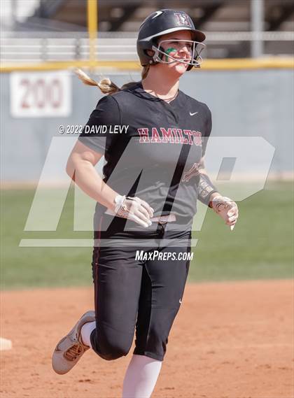 Thumbnail 3 in Hamilton vs. Salpointe Catholic photogallery.