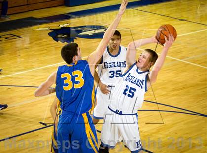 Thumbnail 2 in Newport Central Catholic @ Highlands photogallery.