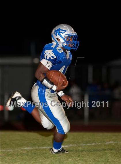 Thumbnail 2 in Enochs vs. Sierra photogallery.