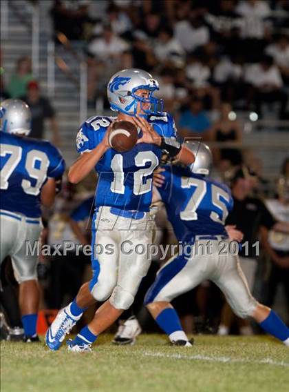 Thumbnail 2 in Enochs vs. Sierra photogallery.