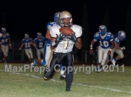 Thumbnail 3 in Enochs vs. Sierra photogallery.