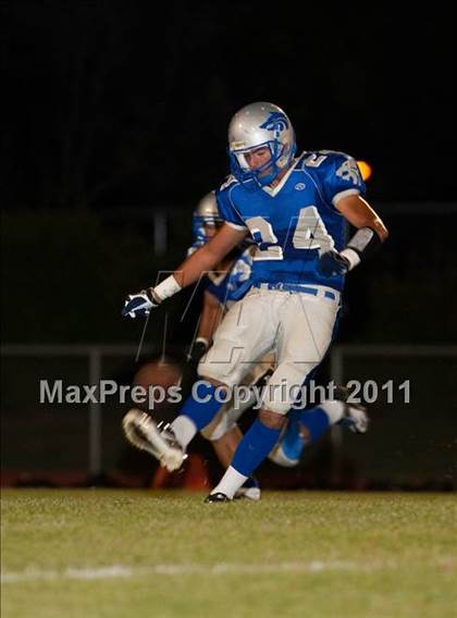 Thumbnail 2 in Enochs vs. Sierra photogallery.