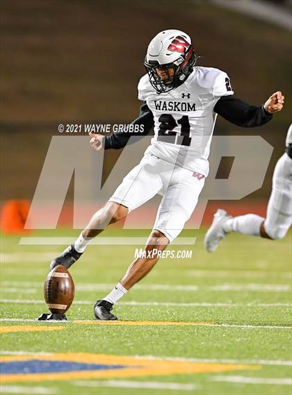 Thumbnail 3 in Troup vs. Waskom (UIL 3A Area Playoff) photogallery.