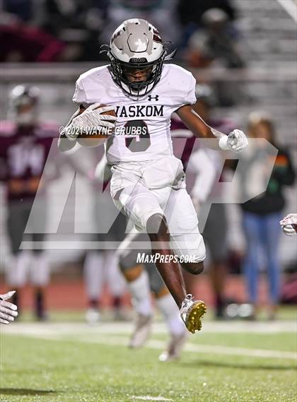 Thumbnail 2 in Troup vs. Waskom (UIL 3A Area Playoff) photogallery.