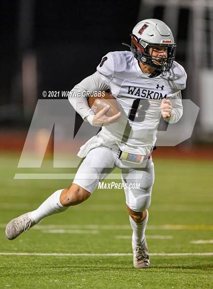 Thumbnail 2 in Troup vs. Waskom (UIL 3A Area Playoff) photogallery.