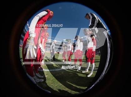 Thumbnail 1 in Loveland vs. Skyline (CHSAA 4A State Final) photogallery.