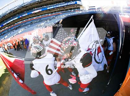 Thumbnail 1 in Loveland vs. Skyline (CHSAA 4A State Final) photogallery.