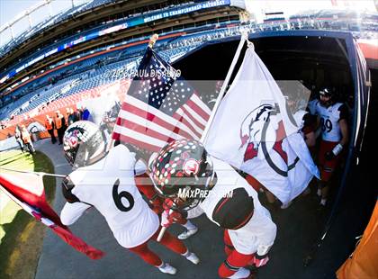 Thumbnail 2 in Loveland vs. Skyline (CHSAA 4A State Final) photogallery.