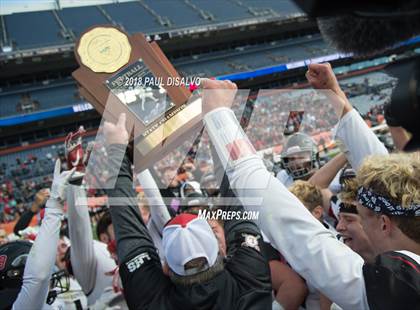 Thumbnail 2 in Loveland vs. Skyline (CHSAA 4A State Final) photogallery.