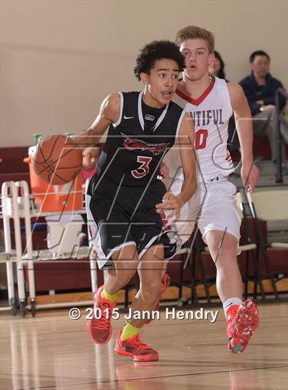 Thumbnail 1 in Bountiful vs. Sacramento Country Day (MaxPreps Holiday Classic) photogallery.