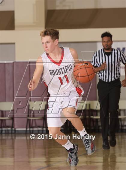 Thumbnail 1 in Bountiful vs. Sacramento Country Day (MaxPreps Holiday Classic) photogallery.