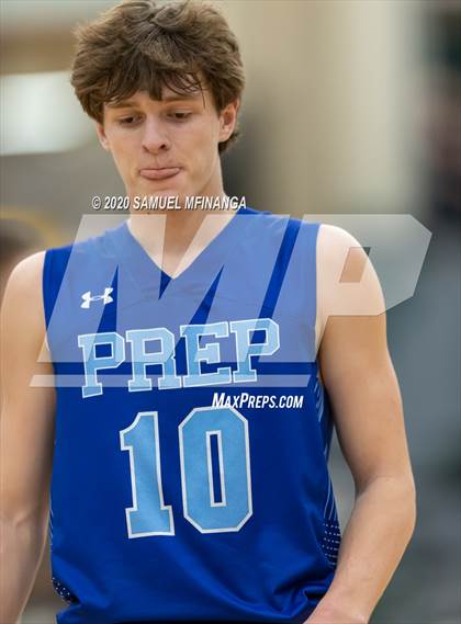 Thumbnail 2 in Creighton Prep @ Lincoln Southwest photogallery.