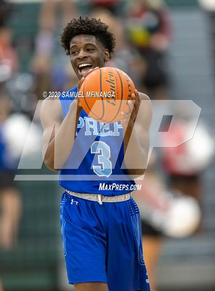 Thumbnail 2 in Creighton Prep @ Lincoln Southwest photogallery.