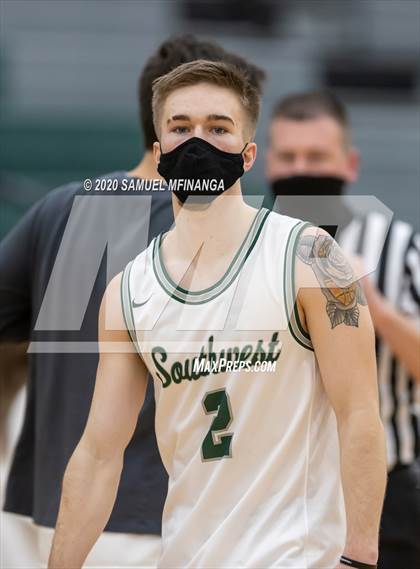 Thumbnail 3 in Creighton Prep @ Lincoln Southwest photogallery.