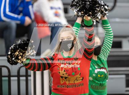 Thumbnail 3 in Creighton Prep @ Lincoln Southwest photogallery.