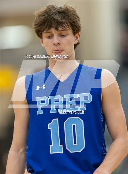 Thumbnail 3 in Creighton Prep @ Lincoln Southwest photogallery.