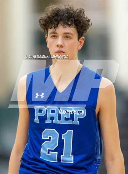 Thumbnail 3 in Creighton Prep @ Lincoln Southwest photogallery.
