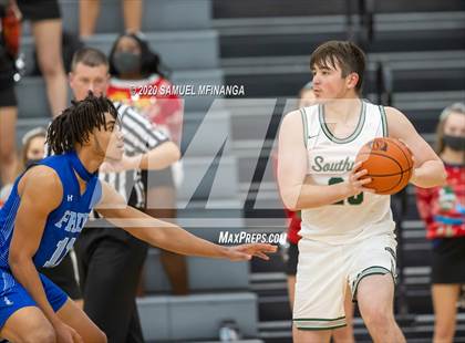 Thumbnail 3 in Creighton Prep @ Lincoln Southwest photogallery.