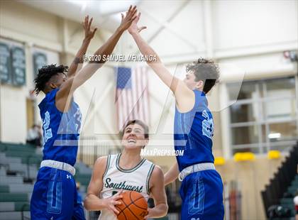 Thumbnail 3 in Creighton Prep @ Lincoln Southwest photogallery.