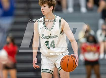 Thumbnail 2 in Creighton Prep @ Lincoln Southwest photogallery.