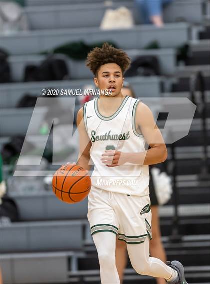 Thumbnail 3 in Creighton Prep @ Lincoln Southwest photogallery.