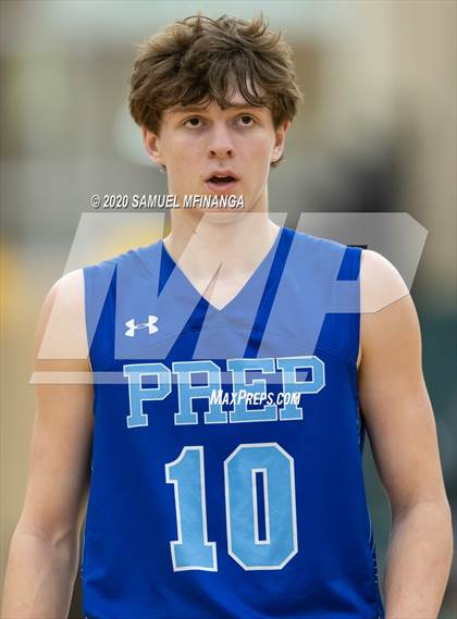 Thumbnail 2 in Creighton Prep @ Lincoln Southwest photogallery.