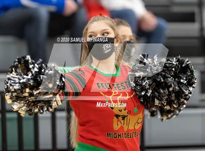 Thumbnail 2 in Creighton Prep @ Lincoln Southwest photogallery.
