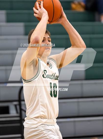 Thumbnail 2 in Creighton Prep @ Lincoln Southwest photogallery.