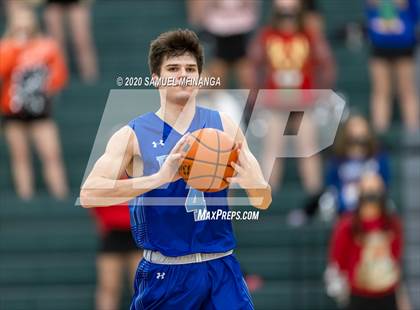 Thumbnail 3 in Creighton Prep @ Lincoln Southwest photogallery.