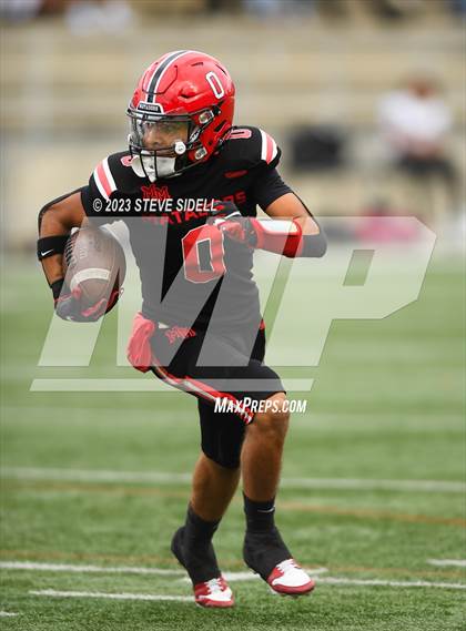 Thumbnail 1 in Mount Miguel vs. Chula Vista (CIF SD D4 Championship) photogallery.