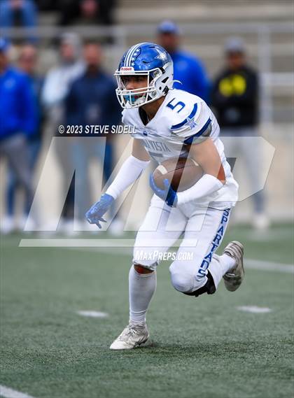 Thumbnail 3 in Mount Miguel vs. Chula Vista (CIF SD D4 Championship) photogallery.