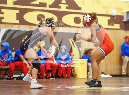 Thumbnail 3 in Faith Lutheran vs. Valley photogallery.