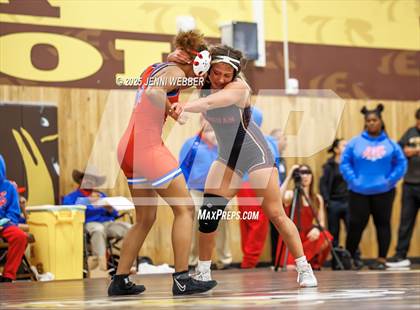 Thumbnail 2 in Faith Lutheran vs. Valley photogallery.