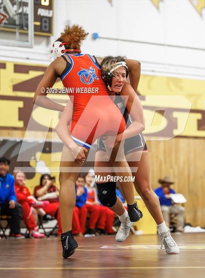 Thumbnail 2 in Faith Lutheran vs. Valley photogallery.