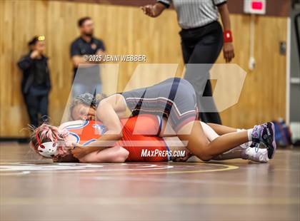 Thumbnail 3 in Faith Lutheran vs. Valley photogallery.