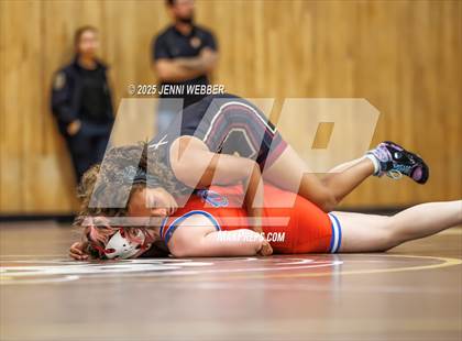 Thumbnail 2 in Faith Lutheran vs. Valley photogallery.